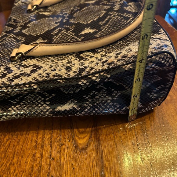 Kate Spade Snakeskin Print Shoulder Bag Purse NWOT - Picture 3 of 13